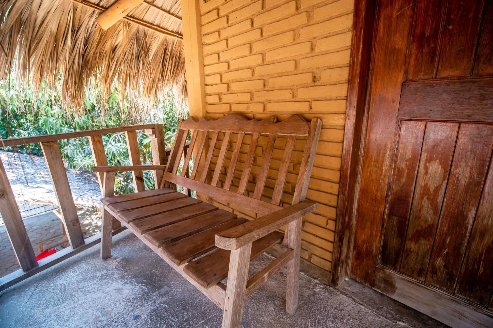 Hotel Oyo Abril,
